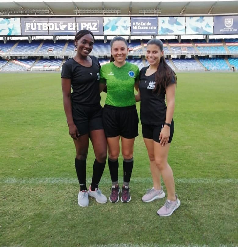 Entrenamiento CAR Risaralda Arbitraje de Fútbol profesionales femenino